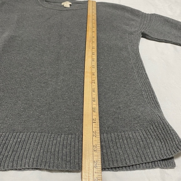 J. Crew Factory Gray Women's Long Sleeve Crewneck Sweater Size Small - Picture 10 of 10
